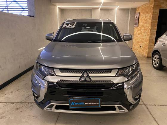 MITSUBISHI OUTLANDER 2.2 MIVEC DI-D DIESEL HPE-S AWD AUTOMÁTICO MITSUBISHI OUTLANDER 2.2 MIVEC DI-D DIESEL HPE-S AWD AUTOMÁTICO